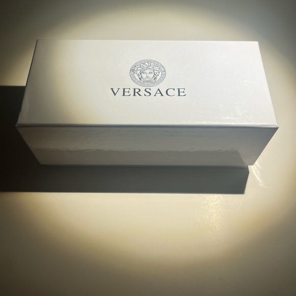 Versace Glossy Black Sunglasses - Picture 5 of 5
